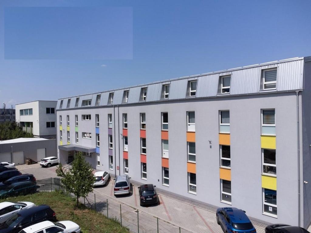 Orange Business Centar *